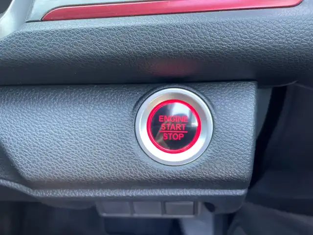 ホンダ シビック タイプR 千葉県 2018(平30)年 4.9万km クリスタルブラックパール 純正SDナビ/(AM/FM/CD/SD/DVD/フルセグ/Bluetooth)/純正エアロ/bremboキャリパー/バックカメラ/クルーズコントロール/横滑り防止装置/ETC/アイドリングストップ/LEDヘッドライト/フォグランプ/オートライト/ウィンカーミラー/電動格納ミラー/純正20インチAW/シートリフター/レブマッチシステム/プッシュスタート/スマートキー/フロアマット/スペアキー/取扱説明書/保証書