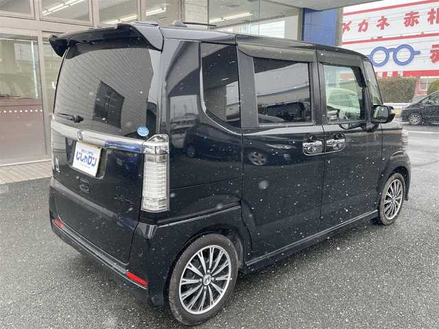 ホンダ Ｎ ＢＯＸ カスタム G ターボパッケージ 愛知県 2013(平25)年 8.3万km クリスタルブラックパール (株)IDOMが運営する【じしゃロン豊川店】の自社ローン専用車両になります。こちらは現金またはオートローンご利用時の価格です。自社ローンご希望の方は別途その旨お申付け下さい/ 純正ディーラーナビ/ バックカメラ/ ETC/ 両側パワースライドドア/ 革巻ステアリング/ ステアリングスイッチ/ クルーズコントロール/ パドルシフト/ ウインカーミラー/ ドアバイザー/ プッシュスタート/ フロアマット