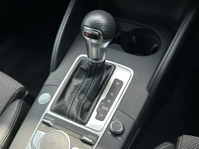 アウディ Ａ３ SB 1．4 TFSI スポーツ 茨城県 2018(平30)年 4.5万km グレイシアホワイトメタリック Sラインパッケージ/アシスタンスＰＫＧ　/コンビニエンスＰＫＧ　/ＡＣＣ　/レーンアシスト　/サイドアシスト　/バーチャルＣＰ　/アドバンストキー　/ナビ　/ＴＶ　/ＣａｒＰｌａｙ　/Ｂカメラ　/パーキングシステム　/ＬＥＤ　/オートハイビーム/禁煙車