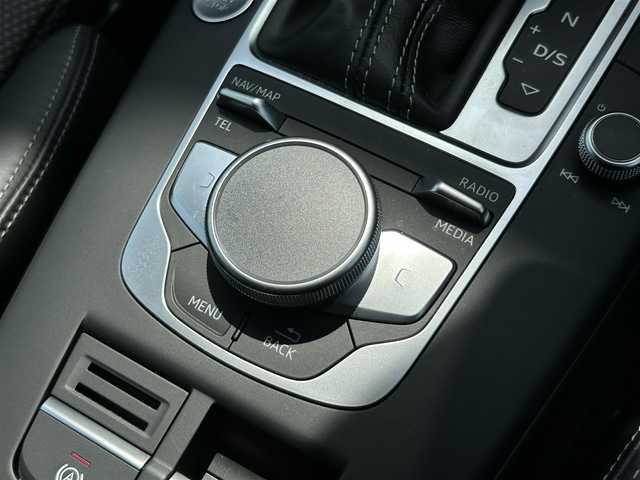 アウディ Ａ３ SB 1．4 TFSI スポーツ 茨城県 2018(平30)年 4.5万km グレイシアホワイトメタリック Sラインパッケージ/アシスタンスＰＫＧ　/コンビニエンスＰＫＧ　/ＡＣＣ　/レーンアシスト　/サイドアシスト　/バーチャルＣＰ　/アドバンストキー　/ナビ　/ＴＶ　/ＣａｒＰｌａｙ　/Ｂカメラ　/パーキングシステム　/ＬＥＤ　/オートハイビーム/禁煙車