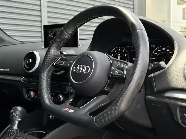 アウディ Ａ３ SB 1．4 TFSI スポーツ 茨城県 2018(平30)年 4.5万km グレイシアホワイトメタリック Sラインパッケージ/アシスタンスＰＫＧ　/コンビニエンスＰＫＧ　/ＡＣＣ　/レーンアシスト　/サイドアシスト　/バーチャルＣＰ　/アドバンストキー　/ナビ　/ＴＶ　/ＣａｒＰｌａｙ　/Ｂカメラ　/パーキングシステム　/ＬＥＤ　/オートハイビーム/禁煙車