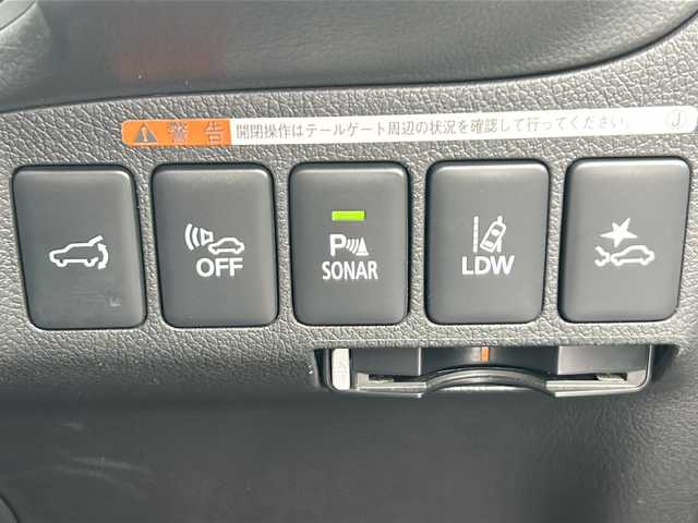 三菱 アウトランダー ＰＨＥＶ G ナビパッケージ 茨城県 2017(平29)年 2.6万km シルキーホワイト ディスプレイオーディオ/全方位カメラ/コーナーセンサー/クルーズコントロール/LEDオートライト/ハーフレザー/シートヒーター/パワーシート/ステアリングヒーター/1500wAC/純正18インチアルミホイール/純正フロアマット/パドルシフト/ETC/スマートキー