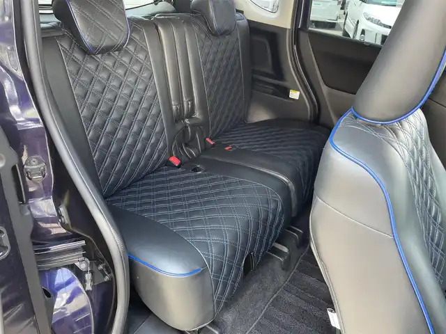 スズキ ソリオ バンディット HV SV 東京都 2018(平30)年 6.9万km ミッドナイトバイオレットメタリック ナビ/バックカメラ/天吊モニター/デュアルカメラブレーキサポート/車線逸脱警報機能/クルーズコントロール/シートヒーター/両側パワースライドドア/ＥＴＣ/ドライブレコーダー/ステアリングスイッチ