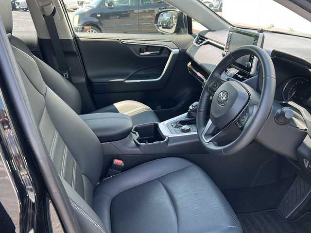 トヨタ ＲＡＶ４ G Zパッケージ 千葉県 2022(令4)年 1.8万km アティチュードブラックマイカ パノラマムーンルーフ ナビ 全方位カメラ 皮 温冷シート デジタルインナーミラー パワーシート 電動リアドア 2.0ETC USB PCS AHB LTA ドラレコ ステアヒーター LEDライト