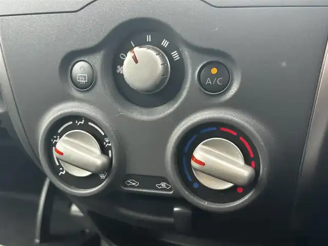 日産 ノート XVセレ +セーフ 福島県 2015(平27)年 0.5万km ブリリアントホワイトパール ワンオーナー/純正SDナビ【MC314D-W】/(DVD/フルセグTV/Bluetooth/USB)/アラウンドビューモニター/エマージェンシーブレーキ/車線逸脱警報/スマートキー/ETC/前後ドライブレコーダー/横滑り防止機能/ドアバイザー/純正フロアマット/保証書/取扱説明書/スペアキー