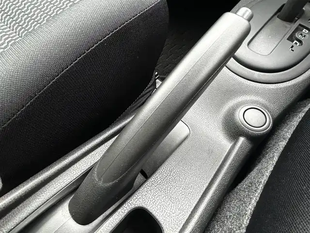 日産 ノート XVセレ +セーフ 福島県 2015(平27)年 0.5万km ブリリアントホワイトパール ワンオーナー/純正SDナビ【MC314D-W】/(DVD/フルセグTV/Bluetooth/USB)/アラウンドビューモニター/エマージェンシーブレーキ/車線逸脱警報/スマートキー/ETC/前後ドライブレコーダー/横滑り防止機能/ドアバイザー/純正フロアマット/保証書/取扱説明書/スペアキー