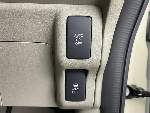 ホンダ Ｎ ＢＯＸ 2トーン G Lパッケージ 兵庫県 2016(平28)年 5.7万km プレミアムアイボリーパール2トーン ナビ Bluetooth バックカメラ 前後ドライブレコーダー 片側パワースライド オートライト スペアキー チップアップシート スマートキー アイドリングストップ ビルトインETC ベンチシート