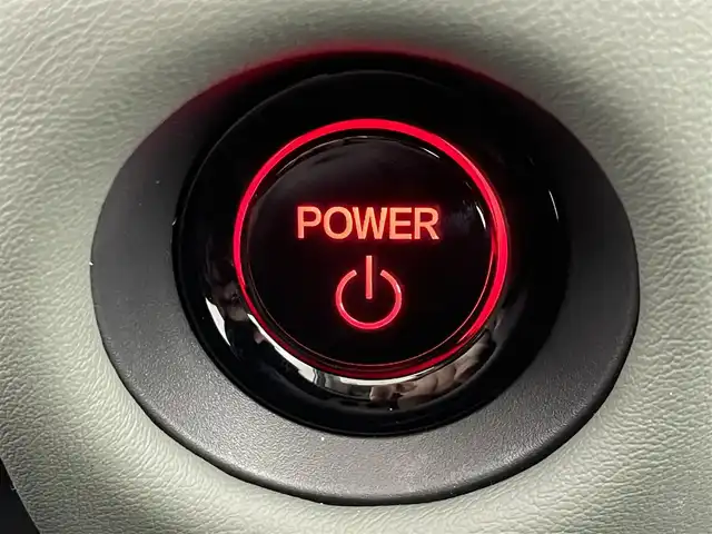 ホンダ フリード ハイブリット e:HEV クロスター 大阪府 2025(令7)年 0.1千km プラチナホワイトパール ホンダセンシング/　・衝突軽減ブレーキ/　・先行車発進お知らせ機能/　・アダプティブクルーズコントロール/　・車線維持支援システム/　・トラフィックジャムアシスト/　・ブラインドスポットフォーメーション/　・誤発進抑制機能/　・後方お発進抑制機能/　・パーキングセンサーシステム/純正メモリナビ/　　BT/AppleCarPlay/AndroidAuto/フルセグTV/バックカメラ/両側パワースライドドア/LEDオートライト/フォグランプ/合皮ハーフレザーシート/シートヒーター/純正15インチアルミホイール/ルーフレール/スマートキー