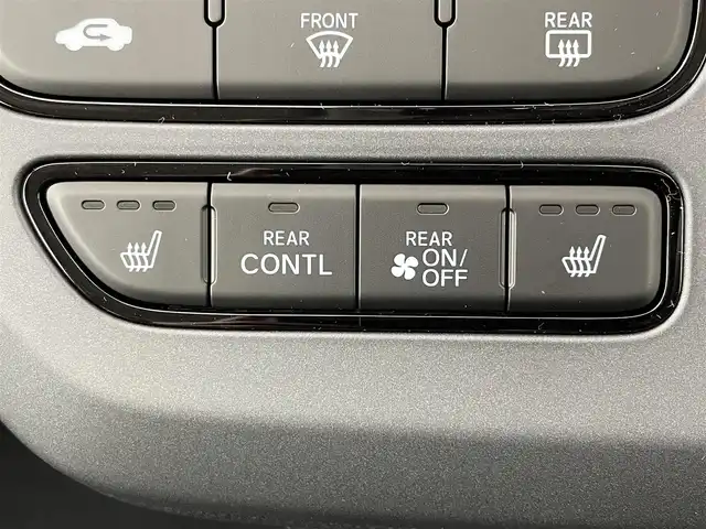 ホンダ フリード ハイブリット e:HEV クロスター 大阪府 2025(令7)年 0.1千km プラチナホワイトパール ホンダセンシング/　・衝突軽減ブレーキ/　・先行車発進お知らせ機能/　・アダプティブクルーズコントロール/　・車線維持支援システム/　・トラフィックジャムアシスト/　・ブラインドスポットフォーメーション/　・誤発進抑制機能/　・後方お発進抑制機能/　・パーキングセンサーシステム/純正メモリナビ/　　BT/AppleCarPlay/AndroidAuto/フルセグTV/バックカメラ/両側パワースライドドア/LEDオートライト/フォグランプ/合皮ハーフレザーシート/シートヒーター/純正15インチアルミホイール/ルーフレール/スマートキー