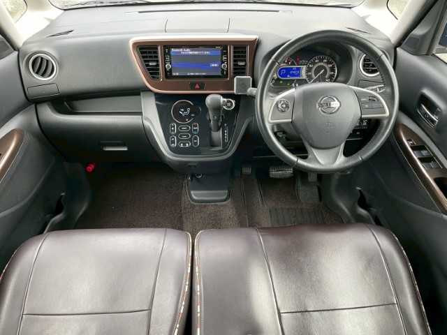 日産 デイズ ルークス ハイウェイスター Gターボ 岩手県 2017(平29)年 10.5万km モカブラウンP スペアキー/純正SDナビ　/フルセグ　/横滑り防止/アラウンドビューモニター　/エマージェンシーブレーキ　/クルーズコントロール　/両側パワースライドドア　/オートマチックハイビーム　/前方ドラレコ　/ＥＴＣ　/スマートキー　/フリップダウンモニター　/シートカバー