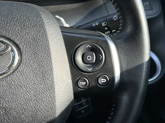 トヨタ シエンタ G グランパー 広島県 2021(令3)年 2.4万km ベージュ 禁煙車/トヨタセーフティセンス/・プリクラッシュセーフティ/・レーンキープアシスト/・オートマチックハイビーム/・先行車発進お知らせ/クリアランスソナー/純正ナビ（NSZT-W68T）/純正フリップダウンモニター（V12T-R68C）/バックカメラ/革巻きステアリング/ステアリングスイッチ/スマートキー/プッシュスタート/スペアキー/LEDヘッドライト/純正ドアバイザー/純正ドライブレコーダー（DRT-H68A）/ETC/Wエアバック