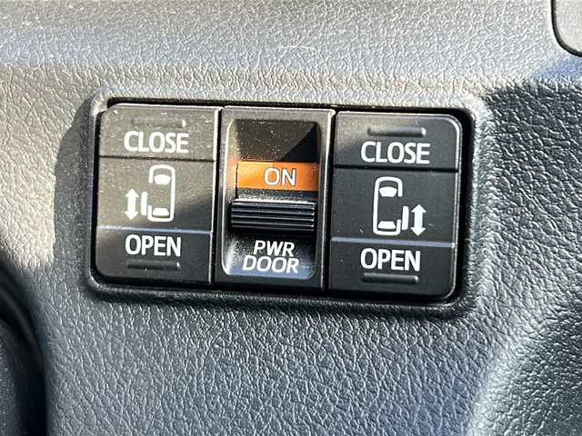 トヨタ シエンタ G グランパー 広島県 2021(令3)年 2.4万km ベージュ 禁煙車/トヨタセーフティセンス/・プリクラッシュセーフティ/・レーンキープアシスト/・オートマチックハイビーム/・先行車発進お知らせ/クリアランスソナー/純正ナビ（NSZT-W68T）/純正フリップダウンモニター（V12T-R68C）/バックカメラ/革巻きステアリング/ステアリングスイッチ/スマートキー/プッシュスタート/スペアキー/LEDヘッドライト/純正ドアバイザー/純正ドライブレコーダー（DRT-H68A）/ETC/Wエアバック