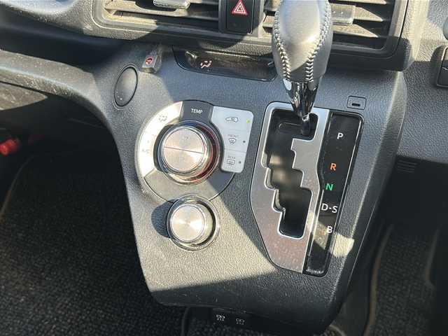 トヨタ シエンタ G グランパー 広島県 2021(令3)年 2.4万km ベージュ 禁煙車/トヨタセーフティセンス/・プリクラッシュセーフティ/・レーンキープアシスト/・オートマチックハイビーム/・先行車発進お知らせ/クリアランスソナー/純正ナビ（NSZT-W68T）/純正フリップダウンモニター（V12T-R68C）/バックカメラ/革巻きステアリング/ステアリングスイッチ/スマートキー/プッシュスタート/スペアキー/LEDヘッドライト/純正ドアバイザー/純正ドライブレコーダー（DRT-H68A）/ETC/Wエアバック