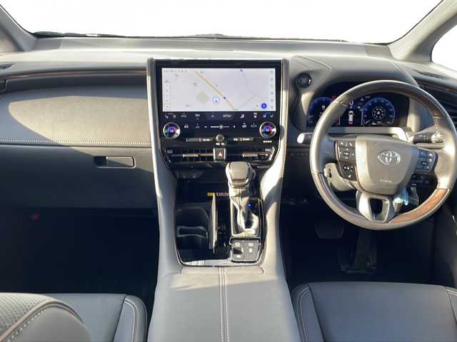 トヨタ アルファード Z 三重県 2024(令6)年 1万km プラチナホワイトパールマイカ 純正14型ナビ/全周囲カメラ/ガラスルーフ/BSM/ワイヤレス充電器/ハーフレザーシート/デジタルインナーミラー/ビルトインETC2.0/両側パワースライドドア/前後コーナーセンサー/パワーバックドア/ステアリングヒーター/革巻きステアリング/ステアリングスイッチ/パワーシート/シートヒーター/エアーシート/タイプC給電ポート/レーダークルーズコントロール/衝突軽減ブレーキ/純正フロアマット/LEDヘッドライト/オートハイビーム/オートライト/スペアキー/電動格納ミラー/禁煙車
