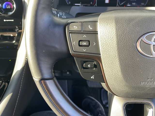 トヨタ アルファード Z 三重県 2024(令6)年 1万km プラチナホワイトパールマイカ 純正14型ナビ/全周囲カメラ/ガラスルーフ/BSM/ワイヤレス充電器/ハーフレザーシート/デジタルインナーミラー/ビルトインETC2.0/両側パワースライドドア/前後コーナーセンサー/パワーバックドア/ステアリングヒーター/革巻きステアリング/ステアリングスイッチ/パワーシート/シートヒーター/エアーシート/タイプC給電ポート/レーダークルーズコントロール/衝突軽減ブレーキ/純正フロアマット/LEDヘッドライト/オートハイビーム/オートライト/スペアキー/電動格納ミラー/禁煙車