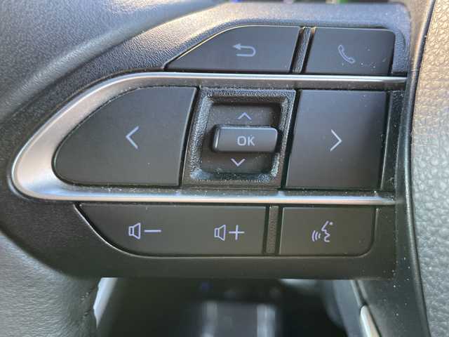 トヨタ ノア ハイブリッド S－Z 大阪府 2022(令4)年 3万km ホワイトパールクリスタルシャイン トヨタセーフティセンス/・アダプティクブクルーズコントロール/・プリクラッシュセーフティー/・レーントレーシングアシスト/・オートマチックハイビーム/・ロードサインアシスト/純正10.5インチナビ/・Bluetooth/フルセグTV/USB/ラジオ/　AppleCarPlay/HDMI/主要装備/・バックカメラ/・両側パワースライドドア/・ブレーキーホールド/・ハーフレザーシート/・シートヒーター/・ウォークスルー/・ステアリングリモコン/・LEDヘッドライト/・フォグランプ/・ETC2.0