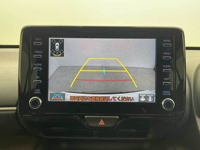 トヨタ ヤリスクロス ハイブリッド Z 秋田県 2021(令3)年 5.4万km ホワイトパールクリスタルシャイン 4WD/純正ディスプレイオーディオ/（AM/FM/Bluetooth）/バックカメラ/ハーフレザーシート/衝突軽減装置/レーンキープアシスト/横滑り防止装置/コーナーセンサー/クルーズコントロール/オートブレーキホールド/アイドリングストップ/ETC/社外ドライブレコーダー/ステアリングリモコン/前席シートヒーター/前席エアシート/電動パーキングブレーキ/LEDヘッドライト/オートライト/オートハイビーム/プッシュスタート/スマートキー/純正アルミホイール/純正フロアマット/電動格納ミラー/サイドバイザー