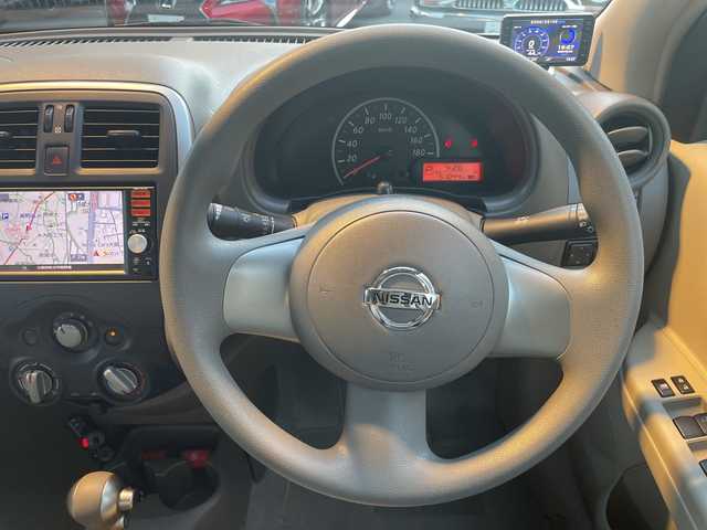 日産 マーチ 12X Vセレクション 大阪府 2015(平27)年 5.1万km ブリリアントホワイトパール /禁煙車//ワンオーナー車//ディーラーオプションSDナビ/・FM・AM・フルセグTV・SD・CD・AUX・USB//バックカメラ//前後ドライブレコーダー//レーダー探知機//プラズマクラスター一体型ルームランプ//スマートキー//プッシュスタート//アイドリングストップ//電動格納ミラー//社外14インチアルミホイール//社外LEDヘッドライトバルブ//保証書//取扱説明書//スペアキー