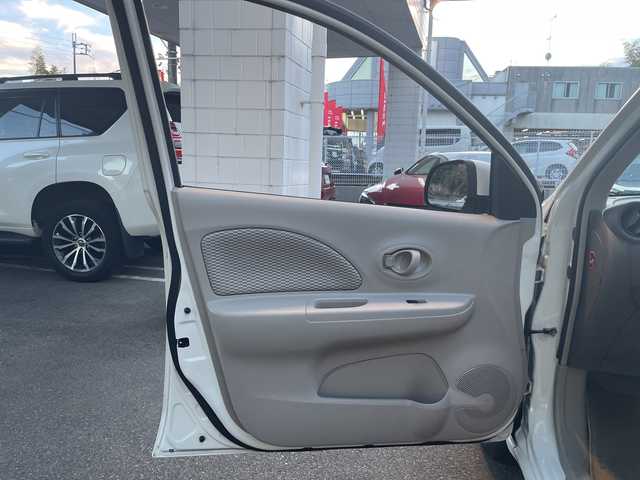 日産 マーチ 12X Vセレクション 大阪府 2015(平27)年 5.1万km ブリリアントホワイトパール /禁煙車//ワンオーナー車//ディーラーオプションSDナビ/・FM・AM・フルセグTV・SD・CD・AUX・USB//バックカメラ//前後ドライブレコーダー//レーダー探知機//プラズマクラスター一体型ルームランプ//スマートキー//プッシュスタート//アイドリングストップ//電動格納ミラー//社外14インチアルミホイール//社外LEDヘッドライトバルブ//保証書//取扱説明書//スペアキー