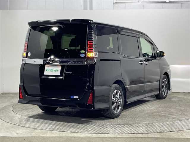 トヨタ ヴォクシー ZS 煌Ⅱ 大阪府 2019(令1)年 3万km ブラック 純正ナビ(フルセグ/Bluetooth) 衝突軽減 　両側パワスラ　バックカメラ ETC 　クルコン ハンドルヒーター レーンアシスト　クリアランスソナー　 スマートキー　ドラレコ　