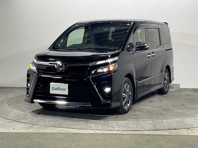 トヨタ ヴォクシー ZS 煌Ⅱ 大阪府 2019(令1)年 3万km ブラック 純正ナビ(フルセグ/Bluetooth) 衝突軽減 　両側パワスラ　バックカメラ ETC 　クルコン ハンドルヒーター レーンアシスト　クリアランスソナー　 スマートキー　ドラレコ　