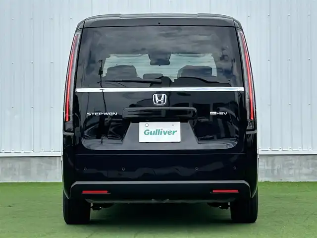ホンダ ステップワゴン eHEV エアー EX 香川県 2025(令7)年 0.1千km クリスタルブラックパール 登録時走行距離：4km/純正11.4型SDナビゲーション/→フルセグTV/→CD/DVD再生/バックカメラ/ETC2.0/ステアリングリモコン/レーダークルーズコントロール/オットマン/両側パワースライドドア/純正16型アルミホイール/前後コーナーセンサー/LEDオートライト/フォグランプ/オートハイビーム/プッシュスタート/スマートキー/スペアキー