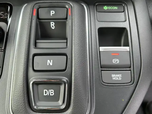 ホンダ ステップワゴン eHEV エアー EX 香川県 2025(令7)年 0.1千km クリスタルブラックパール 登録時走行距離：4km/純正11.4型SDナビゲーション/→フルセグTV/→CD/DVD再生/バックカメラ/ETC2.0/ステアリングリモコン/レーダークルーズコントロール/オットマン/両側パワースライドドア/純正16型アルミホイール/前後コーナーセンサー/LEDオートライト/フォグランプ/オートハイビーム/プッシュスタート/スマートキー/スペアキー