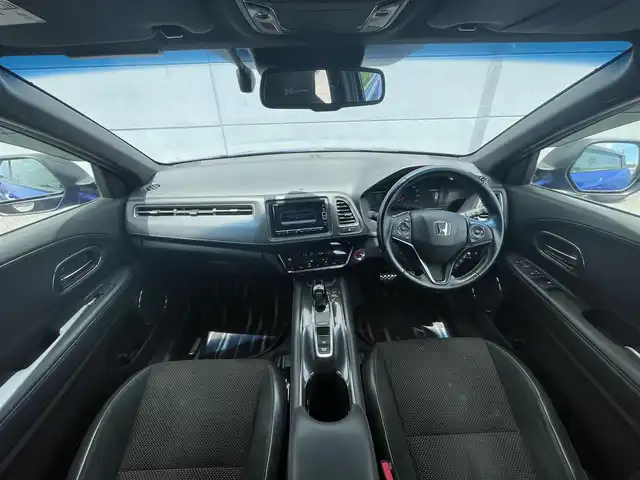 ホンダ ヴェゼル ハイブリッド モデューロ X ホンダセンシング 千葉県 2020(令2)年 5.7万km プレミアムクリスタルブルークリスタル ホンダセンシング/純正7インチSDナビ/フルセグTV/DVD/CD/BT/USB/iPod/AUX/ビルトインETC/D+N席シートヒーター/パドルシフト/ステアリングスイッチ/電動パーキングブレーキ/オートホールド/プラズマクラスター機能付きオートエアコン/LEDヘッドライト/オートライト/電動格納ミラー/オートミラー/ウインカーミラー/純正フロアマット/ドアバイザー