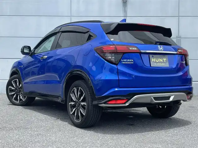 ホンダ ヴェゼル ハイブリッド モデューロ X ホンダセンシング 千葉県 2020(令2)年 5.7万km プレミアムクリスタルブルークリスタル ホンダセンシング/純正7インチSDナビ/フルセグTV/DVD/CD/BT/USB/iPod/AUX/ビルトインETC/D+N席シートヒーター/パドルシフト/ステアリングスイッチ/電動パーキングブレーキ/オートホールド/プラズマクラスター機能付きオートエアコン/LEDヘッドライト/オートライト/電動格納ミラー/オートミラー/ウインカーミラー/純正フロアマット/ドアバイザー