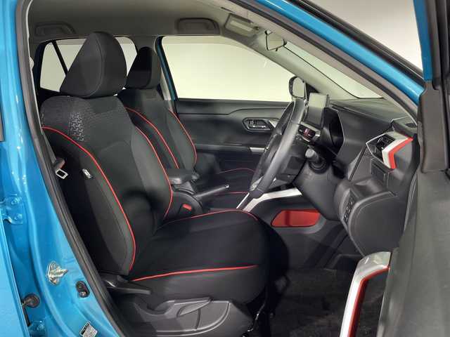 トヨタ ライズ Z 神奈川県 2020(令2)年 2万km ブラックマイカメタリック/ターコイズブルーマイカメタリック 純正9インチディスプレイオーディオ/Bluetooth　フルセグ　AppleCarPlay AndroidAuto/USB AM FM/スマートアシスト/衝突軽減ブレーキ/車線逸脱警報/ブラインドスポットモニター/リアクロストラフィックアラート/先行車発進お知らせ機能/レーダークルーズコントロール/アイドリングストップ/バックカメラ/ビルトインETC/前席シートヒーター/LEDオートライト/フォグランプ/スマートキー/ドアバイザー