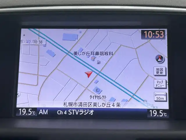 日産 フーガ 370GT FOUR 道央・札幌 2013(平25)年 7.7万km クリスタルホワイトパール ・４WD/・純正メモリナビ/・CD//BT/AUX/ワンセグTV/・バックカメラ/・ドライブレコーダー（前方のみ）/・ビルトインETC/・インテリジェントブレーキアシスト/・クルーズコントロール/・横滑り防止装置/・ステアリングスイッチ/・オートライト/・フォグランプ/・キセノンヘッドライト/・レザーシート/・D＋N席パワーシート（D席メモリ付き）/・D＋N席ベンチレーションシート/・D+N席シートヒーター/・オットマン/・プッシュスタート/・スマートキー/・スペアキー/・純正エンジンスターター/・社外21インチAW/・社外17インチAW＋スタッドレスタイヤ積込/・純正18インチAW＋夏タイヤ積込/・純正サスペンション積込/・純正フロアマット/・ドアバイザー/・保証書/・取扱説明書