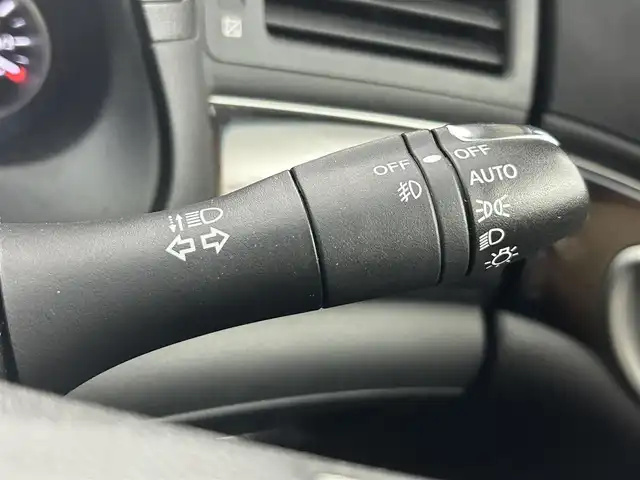 日産 フーガ 370GT FOUR 道央・札幌 2013(平25)年 7.7万km クリスタルホワイトパール ・４WD/・純正メモリナビ/・CD//BT/AUX/ワンセグTV/・バックカメラ/・ドライブレコーダー（前方のみ）/・ビルトインETC/・インテリジェントブレーキアシスト/・クルーズコントロール/・横滑り防止装置/・ステアリングスイッチ/・オートライト/・フォグランプ/・キセノンヘッドライト/・レザーシート/・D＋N席パワーシート（D席メモリ付き）/・D＋N席ベンチレーションシート/・D+N席シートヒーター/・オットマン/・プッシュスタート/・スマートキー/・スペアキー/・純正エンジンスターター/・社外21インチAW/・社外17インチAW＋スタッドレスタイヤ積込/・純正18インチAW＋夏タイヤ積込/・純正サスペンション積込/・純正フロアマット/・ドアバイザー/・保証書/・取扱説明書