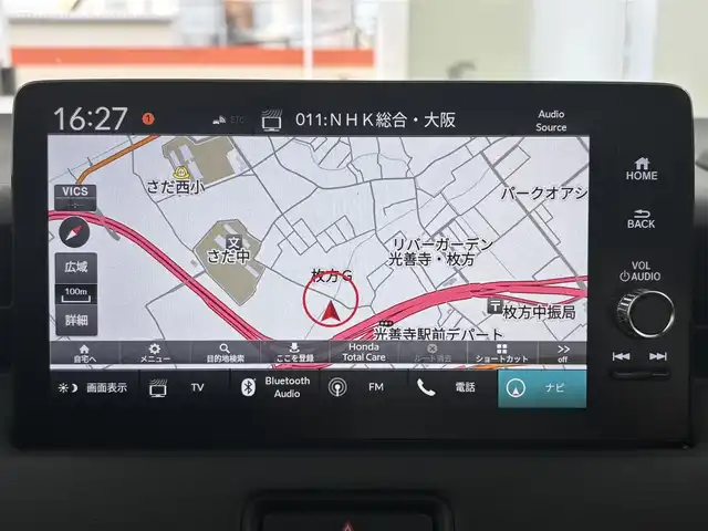 ホンダ ヴェゼル ハイブリッド e:HEV Z 大阪府 2025(令7)年 0.1千km クリスタルブラックパール 登録済み未使用車/・衝突軽減ブレーキ（CMBS）/・誤発進抑制機能/・後方誤発進抑制機能/・近距離衝突軽減ブレーキ/・歩行者事故低減ステアリング/・路外逸脱抑制機能/・アダプティブクルーズコントロール（ACC）/・車線維持支援システム（LKAS）/・トラフィックジャムアシスト/・先行車発進お知らせ機能/・標識認識機能/・オートハイビーム/・アダプティブドライビングビーム/・パーキングセンサーシステム/・急アクセル抑制機能/・ブラインドスポットインフォメーション/・後退出庫サポート/・・Honda パーキングパイロット/ドライバー注意力モニター/純正ナビ（ApplcarPlay.AndroidAuto.BT）/バックメラ/パワーバックドア/置くだけ充電/ETC2.0