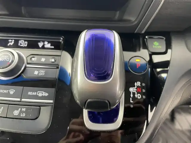 ホンダ フリード ハイブリット EX 大分県 2018(平30)年 10.4万km プレミアムスパークルブラックパール ナビＶＸＭ－１８７ＶＦＮｉ　/フルセグ/Bluetooth/DVD/バックカメラ/前席シートヒーター　/純正フリップダウンモニター　/ホンダセンシング /レーダークルコン　/リアサンシェイド/合皮ハーフレザー　/ビルトインＥＴＣ　/オートＬＥＤライト　/純正15インチAW/スマートキー　