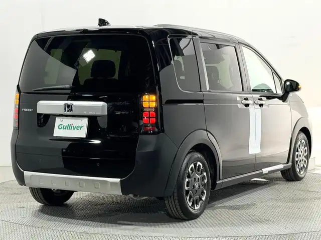 ホンダ フリード ハイブリット e:HEV クロスター 大阪府 2025(令7)年 0.1千km クリスタルブラックパール 登録済未使用車 純正ディスプレイオーディオTV バックカメラ ハーフレザー シートヒーター レーダークルコン 衝突軽減ブレーキ レーンアシスト ブラインドSM 両側パワースライドドア ルーフレール
