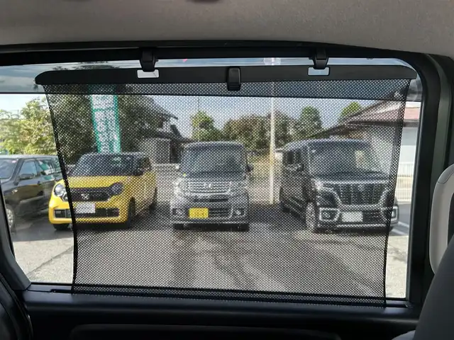 ホンダ フリード＋ クロスター ホンダセンシング 埼玉県 2020(令2)年 5万km シルバーミストグリーンM 社外8インチSDナビ　X800/（CD/DVD/AM/FM/フルセグTV/SD/USB/Bluetooth）/Honda SENSING/・衝突軽減ブレーキ［CMBS］/・車線維持支援システム［LKAS］/・アダプティブクルーズコントロール［ACC］/・路外逸脱抑制機能/社外フリップダウンモニター/バックカメラ/ビルトインETC/両側パワースライドドア/クロスター専用内外装/ルーフレール/フロンガラス曇り止め/両側シートヒーター/ハーフレザーシート/オートLEDライト/フォグライト/ステアリングスイッチ/プッシュスタート/純正15インチアルミホイール/スマートキーx1/アイドリングストップ/ナビ取扱説明書/保証書