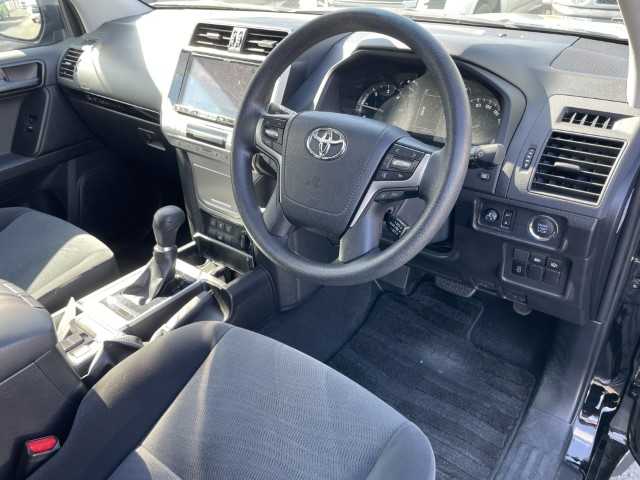 トヨタ ランドクルーザー プラド TX 岩手県 2019(令1)年 4.5万km ブラック 4WD/ディーゼル/レーダークルーズコントロール/バックカメラ/サンルーフ/ドアバイザー/フロアマット/LDA/LEDヘッドライト/ヘッドライトウォッシャー/コーナーセンサー/ETC/アルパイン9インチナビ/フルセグ/CD/DVD/BT/社外20AW