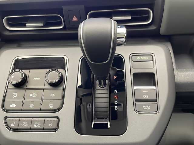 ホンダ フリード ハイブリット e:HEV クロスター 宮崎県 2025(令7)年 0.1千km プラチナホワイトパール 登録済み未使用車/ホンダセンシング/純正9型ディスプレイオーディオナビTV/（LXM-242ZFNI/HONDA CONNECT/Bluetooth/FMAM/HDMI/フルセグTV)/純正バックカメラ/純正LEDオートライト/純正LEDフォグ/純正15インチアルミ/両側電動スライドドア/アダプティブクルーズコントロール/レーンディパーチャーアラート/ブラインドスポットモニター/クリアランスソナー/電子パーキング/オートホールド/ハーフレザーシート/前席シートヒーター/本革巻ハンドル/オートエアコン/スマートキー/プッシュエンジンスタート/スペアキー/新車時保証書/取扱い説明書