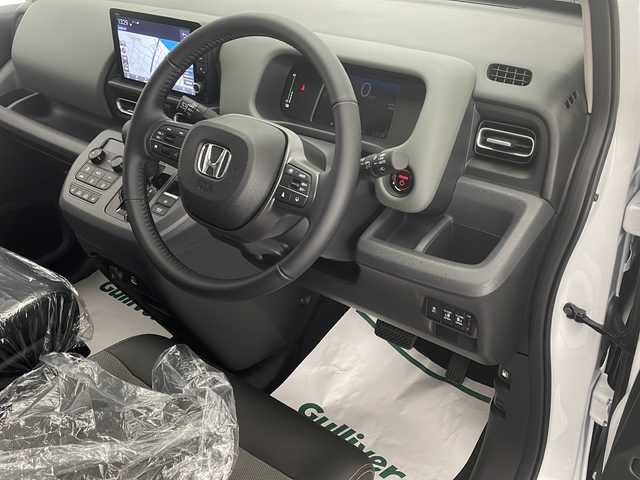 ホンダ フリード ハイブリット e:HEV クロスター 宮崎県 2025(令7)年 0.1千km プラチナホワイトパール 登録済み未使用車/ホンダセンシング/純正9型ディスプレイオーディオナビTV/（LXM-242ZFNI/HONDA CONNECT/Bluetooth/FMAM/HDMI/フルセグTV)/純正バックカメラ/純正LEDオートライト/純正LEDフォグ/純正15インチアルミ/両側電動スライドドア/アダプティブクルーズコントロール/レーンディパーチャーアラート/ブラインドスポットモニター/クリアランスソナー/電子パーキング/オートホールド/ハーフレザーシート/前席シートヒーター/本革巻ハンドル/オートエアコン/スマートキー/プッシュエンジンスタート/スペアキー/新車時保証書/取扱い説明書