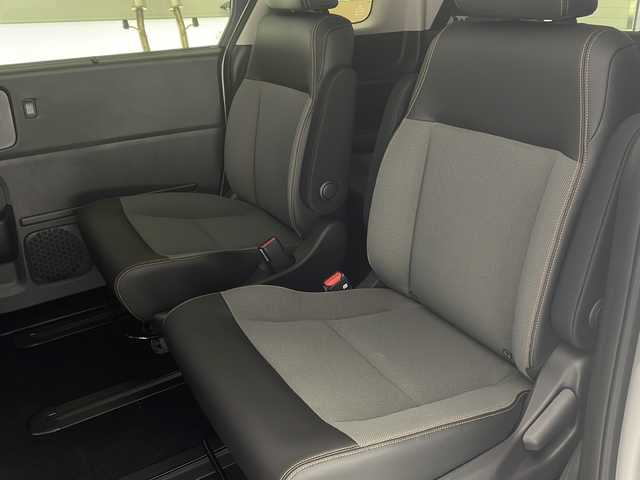 ホンダ フリード ハイブリット e:HEV クロスター 宮崎県 2025(令7)年 0.1千km プラチナホワイトパール 登録済み未使用車/ホンダセンシング/純正9型ディスプレイオーディオナビTV/（LXM-242ZFNI/HONDA CONNECT/Bluetooth/FMAM/HDMI/フルセグTV)/純正バックカメラ/純正LEDオートライト/純正LEDフォグ/純正15インチアルミ/両側電動スライドドア/アダプティブクルーズコントロール/レーンディパーチャーアラート/ブラインドスポットモニター/クリアランスソナー/電子パーキング/オートホールド/ハーフレザーシート/前席シートヒーター/本革巻ハンドル/オートエアコン/スマートキー/プッシュエンジンスタート/スペアキー/新車時保証書/取扱い説明書