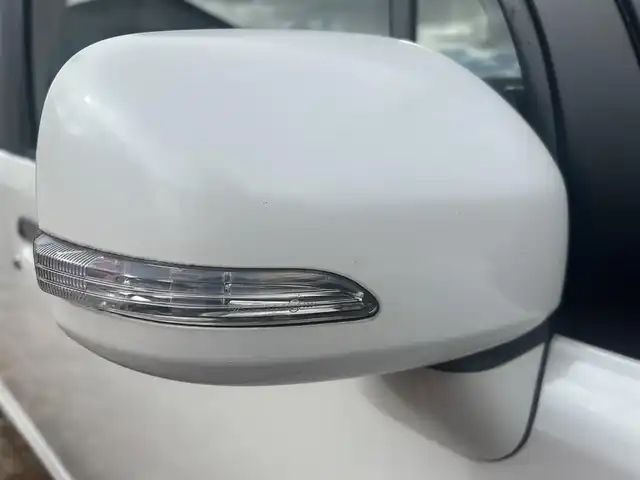 ダイハツ ムーヴ コンテ カスタム RS 新潟県 2015(平27)年 10.8万km パールホワイトⅢ (株)IDOMが運営する【じしゃロン新潟店】の自社ローン対象車両になります。こちらは現金ご利用時の価格です。自社ローンご希望の方は別途その旨お申付け下さい。/スマートキー/社外CDオーディオ/純正AW/ウインカーミラー/本革巻きステアリング/純正キセノンヘッドランプ