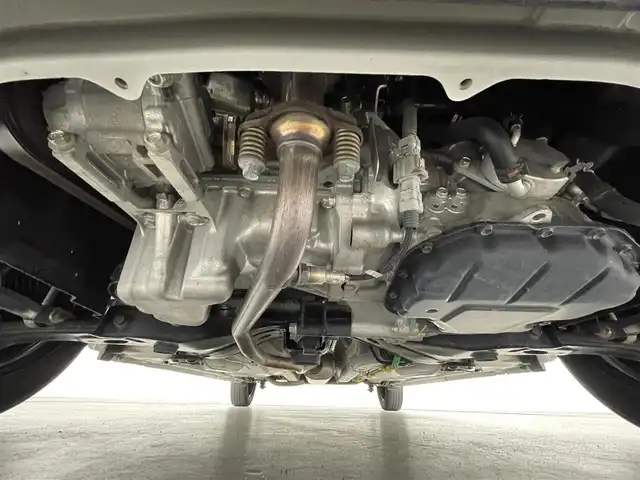 トヨタ パッソ モーダ 福島県 2019(令1)年 7.4万km パールホワイトⅢ トヨタセーフティセンス/・プリクラッシュセーフティ/・衝突被害軽減ブレーキ/・盗難防止装置/・車線逸脱警報装置/・コーナーセンサー/・オートマチックハイビーム/・スマートアシスト/純正7インチナビ/・型番：NSCN-W68/・フルセグTV/BT/AUX/AM/FM/・ドライブレコーダー/・ETC/・バックカメラ/ステアリングスイッチ/ベンチシート/プッシュスタート/・スマートキー/アイドリングストップ/LEDヘッドライト/・オートライト/電動格納ミラー/・ウィンカーミラー/純正フロアマット/ドアバイザー