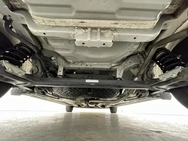 トヨタ パッソ モーダ 福島県 2019(令1)年 7.4万km パールホワイトⅢ トヨタセーフティセンス/・プリクラッシュセーフティ/・衝突被害軽減ブレーキ/・盗難防止装置/・車線逸脱警報装置/・コーナーセンサー/・オートマチックハイビーム/・スマートアシスト/純正7インチナビ/・型番：NSCN-W68/・フルセグTV/BT/AUX/AM/FM/・ドライブレコーダー/・ETC/・バックカメラ/ステアリングスイッチ/ベンチシート/プッシュスタート/・スマートキー/アイドリングストップ/LEDヘッドライト/・オートライト/電動格納ミラー/・ウィンカーミラー/純正フロアマット/ドアバイザー