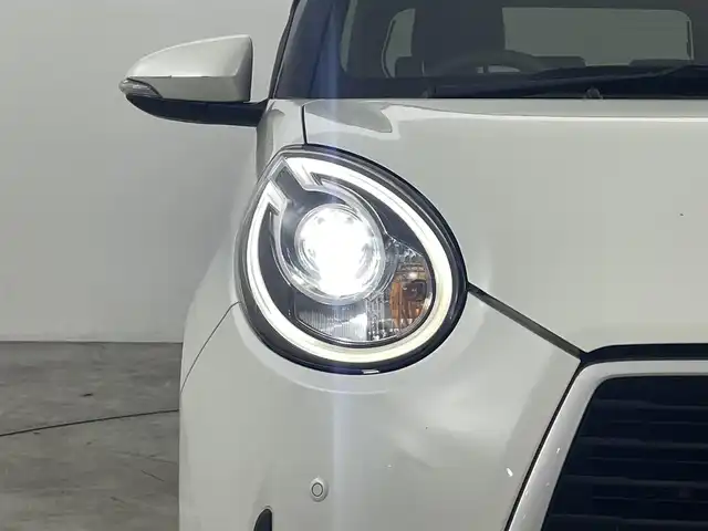 トヨタ パッソ モーダ 福島県 2019(令1)年 7.4万km パールホワイトⅢ トヨタセーフティセンス/・プリクラッシュセーフティ/・衝突被害軽減ブレーキ/・盗難防止装置/・車線逸脱警報装置/・コーナーセンサー/・オートマチックハイビーム/・スマートアシスト/純正7インチナビ/・型番：NSCN-W68/・フルセグTV/BT/AUX/AM/FM/・ドライブレコーダー/・ETC/・バックカメラ/ステアリングスイッチ/ベンチシート/プッシュスタート/・スマートキー/アイドリングストップ/LEDヘッドライト/・オートライト/電動格納ミラー/・ウィンカーミラー/純正フロアマット/ドアバイザー