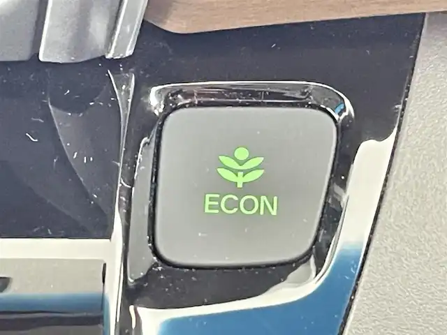 ホンダ フリード ハイブリット G ホンダセンシング 千葉県 2020(令2)年 1.1万km プラチナホワイトパール 禁煙車　/純正９型ナビ（VXM-217VFNi）/AM＆FM＆Bluetooth＆フルセグTV＆CD＆DVD/純正後席モニター　/ビルトインＥＴＣ　/ホンダセンシング/衝突軽減ブレーキ　/レーダークルーズコントロール　/レーンキープアシスト/バックカメラ　/シートヒーター　/両側電動スライドドア　/電動格納サイドミラー　/ＵＳＢポート/アイドリングストップ/ウィンカーミラー/2列目キャプテンシート/ドアバイザー/プッシュスタート/フロント電熱線