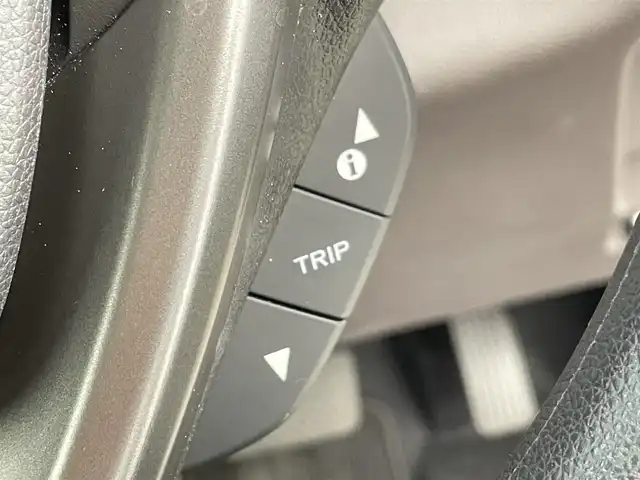 ホンダ フリード ハイブリット G ホンダセンシング 千葉県 2020(令2)年 1.1万km プラチナホワイトパール 禁煙車　/純正９型ナビ（VXM-217VFNi）/AM＆FM＆Bluetooth＆フルセグTV＆CD＆DVD/純正後席モニター　/ビルトインＥＴＣ　/ホンダセンシング/衝突軽減ブレーキ　/レーダークルーズコントロール　/レーンキープアシスト/バックカメラ　/シートヒーター　/両側電動スライドドア　/電動格納サイドミラー　/ＵＳＢポート/アイドリングストップ/ウィンカーミラー/2列目キャプテンシート/ドアバイザー/プッシュスタート/フロント電熱線