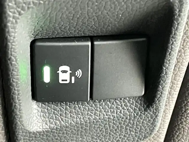 ホンダ フリード ハイブリット G ホンダセンシング 千葉県 2020(令2)年 1.1万km プラチナホワイトパール 禁煙車　/純正９型ナビ（VXM-217VFNi）/AM＆FM＆Bluetooth＆フルセグTV＆CD＆DVD/純正後席モニター　/ビルトインＥＴＣ　/ホンダセンシング/衝突軽減ブレーキ　/レーダークルーズコントロール　/レーンキープアシスト/バックカメラ　/シートヒーター　/両側電動スライドドア　/電動格納サイドミラー　/ＵＳＢポート/アイドリングストップ/ウィンカーミラー/2列目キャプテンシート/ドアバイザー/プッシュスタート/フロント電熱線