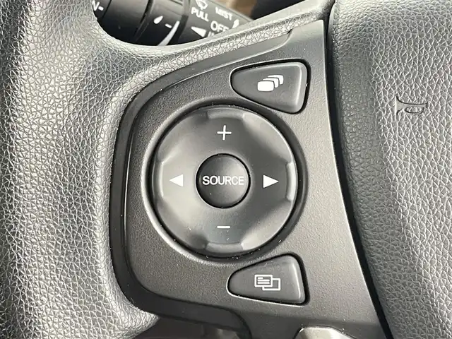 ホンダ フリード ハイブリット G ホンダセンシング 千葉県 2020(令2)年 1.1万km プラチナホワイトパール 禁煙車　/純正９型ナビ（VXM-217VFNi）/AM＆FM＆Bluetooth＆フルセグTV＆CD＆DVD/純正後席モニター　/ビルトインＥＴＣ　/ホンダセンシング/衝突軽減ブレーキ　/レーダークルーズコントロール　/レーンキープアシスト/バックカメラ　/シートヒーター　/両側電動スライドドア　/電動格納サイドミラー　/ＵＳＢポート/アイドリングストップ/ウィンカーミラー/2列目キャプテンシート/ドアバイザー/プッシュスタート/フロント電熱線