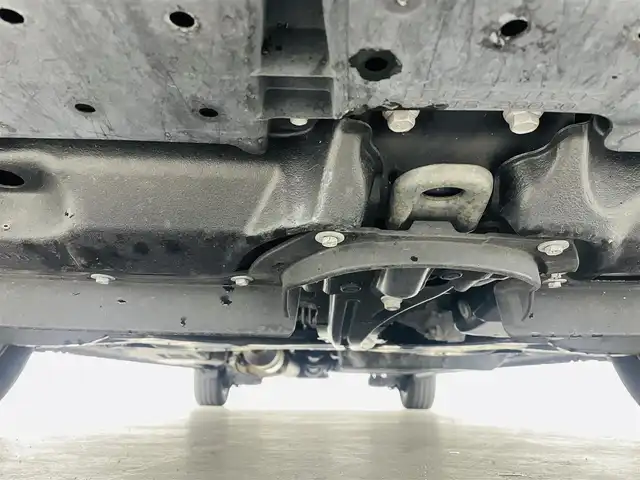 トヨタ エスクァイア Xi 福島県 2020(令2)年 7.5万km ブラック トヨタセーフティセンス/・プリクラッシュセーフティ/・レーンディパーテャーアラート/・クリアランスソナー/・衝突軽減/・オートハイビーム/・パーキングブレーキサポート/純正ナビ/・BT/AUX/AM/FM/バックカメラ/片側パワースライドドア/クルーズコントロール/LEDオートライト/・フォグライト/３列シート/純正アルミホイール付きサマータイヤ/ETC/革ステアリング/・ステアリングリモコン/純正フロアマット/純正ドアバイザー/アイドリングストップ