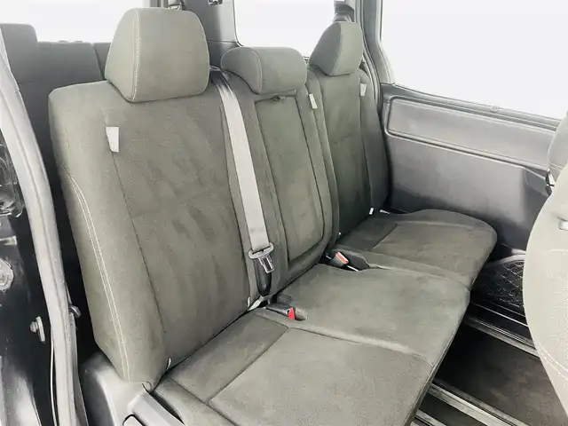 トヨタ エスクァイア Xi 福島県 2020(令2)年 7.5万km ブラック トヨタセーフティセンス/・プリクラッシュセーフティ/・レーンディパーテャーアラート/・クリアランスソナー/・衝突軽減/・オートハイビーム/・パーキングブレーキサポート/純正ナビ/・BT/AUX/AM/FM/バックカメラ/片側パワースライドドア/クルーズコントロール/LEDオートライト/・フォグライト/３列シート/純正アルミホイール付きサマータイヤ/ETC/革ステアリング/・ステアリングリモコン/純正フロアマット/純正ドアバイザー/アイドリングストップ